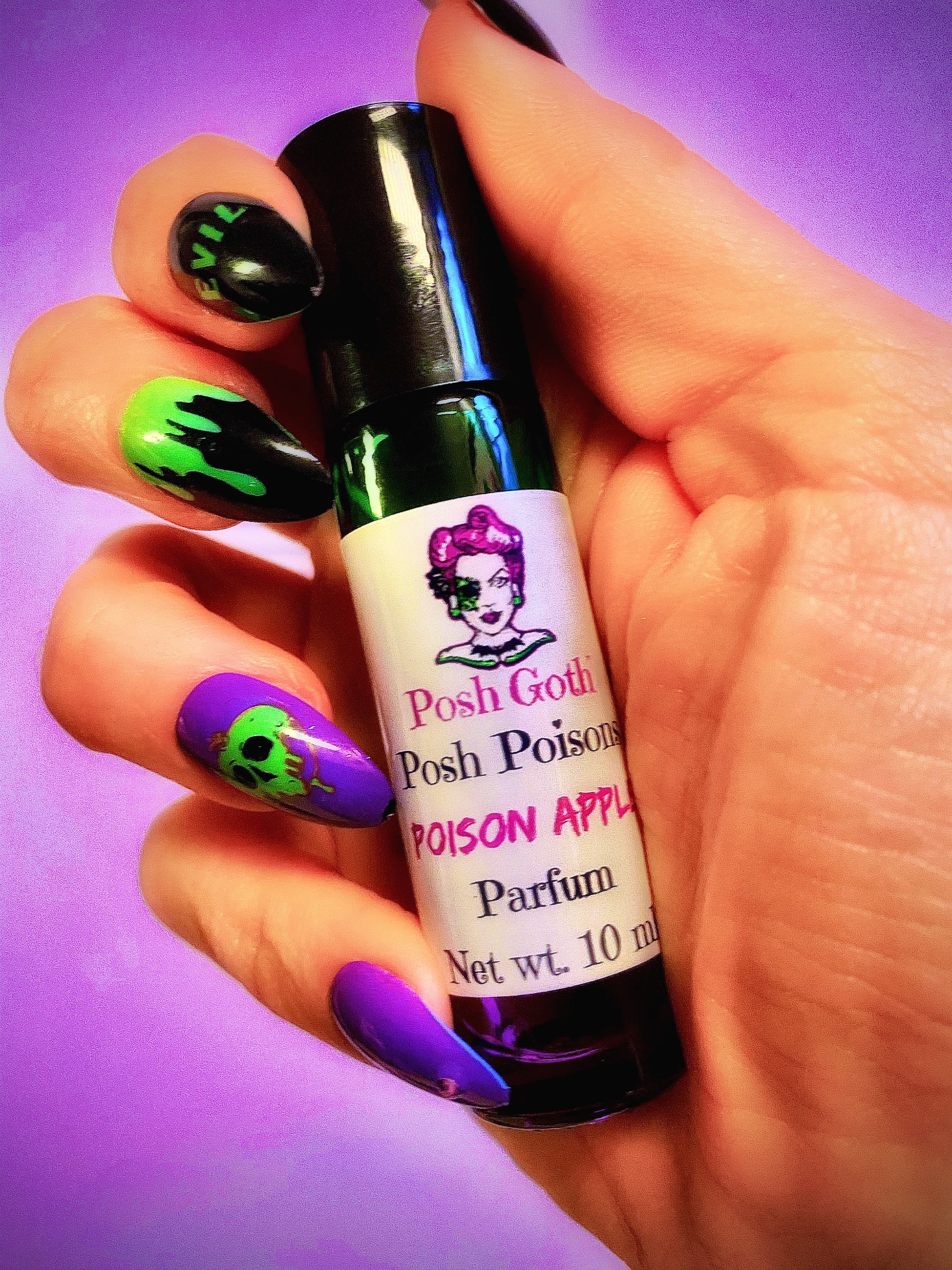 Poison Apple Sweet Smelling Gothic Perfume 10 ml roller ball - Posh Goth -  